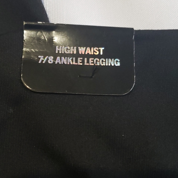 NWT Pink ULTIMATE Legging - Picture 7 of 9